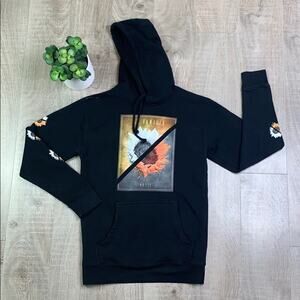 LA FAMILIA Women's Black Floral Graphic Hoodie Sweatshirt